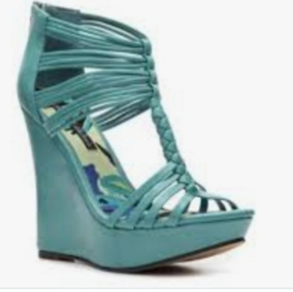 Michael Antonio's Wedge Aqua size 9
